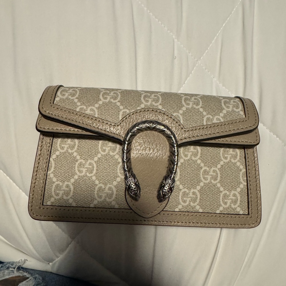 Gucci Beige GG Supreme Mini Crossbody with Silver-Tone Hardware - Picture 10 of 10